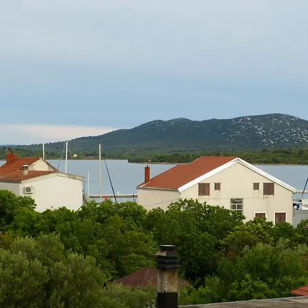 Appartement By The Sea Pirovac, Sibenik - 13275