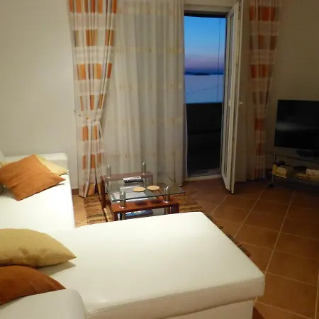 Apartament By The Sea Pirovac, Sibenik - 13275 Pirovac