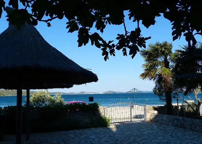 By The Sea Pirovac, Sibenik - 13275 * بيروفاتش