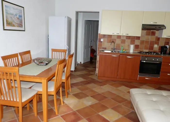 Lägenhet By The Sea Pirovac, Sibenik - 13275 Pirovac